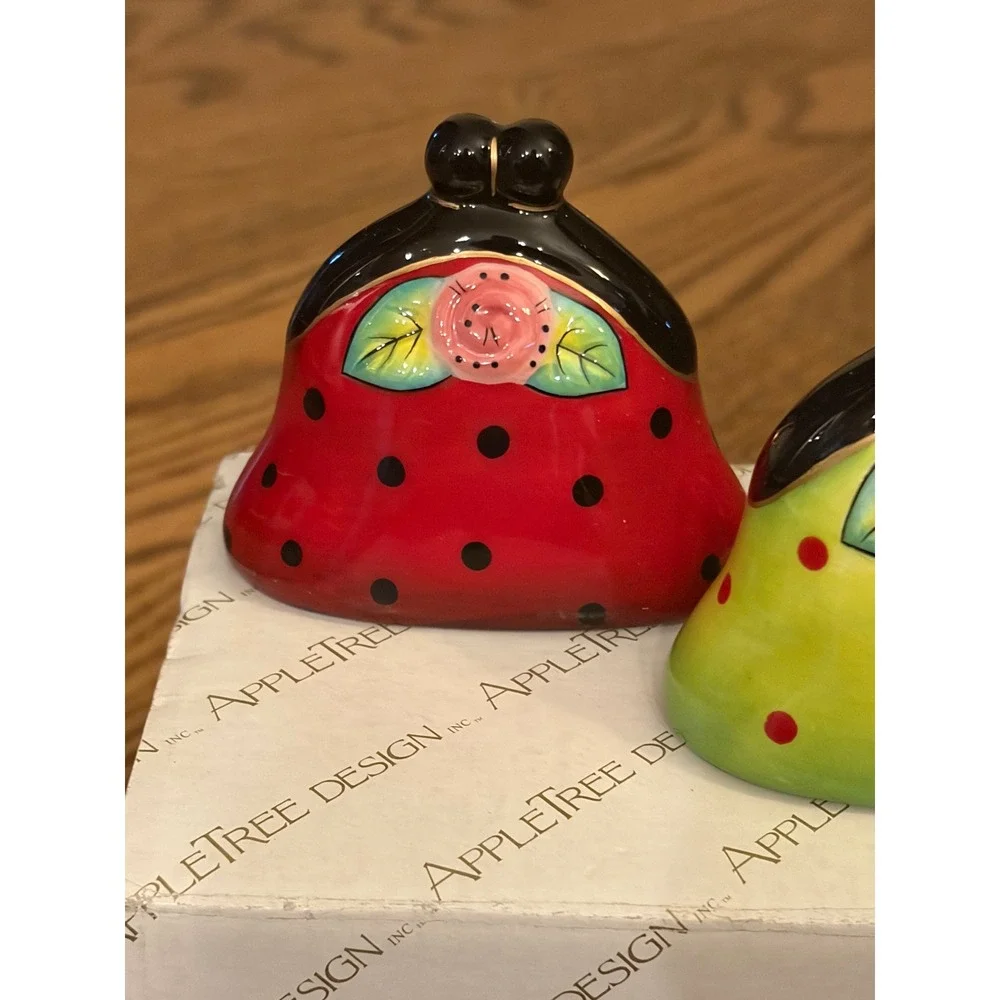 Apple Tree Design Babs Purse Salt and Pepper Shakers Set Polka Dot Rose NEW